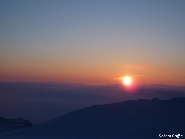 Figure 3: Polar sunrise in Eureka. 